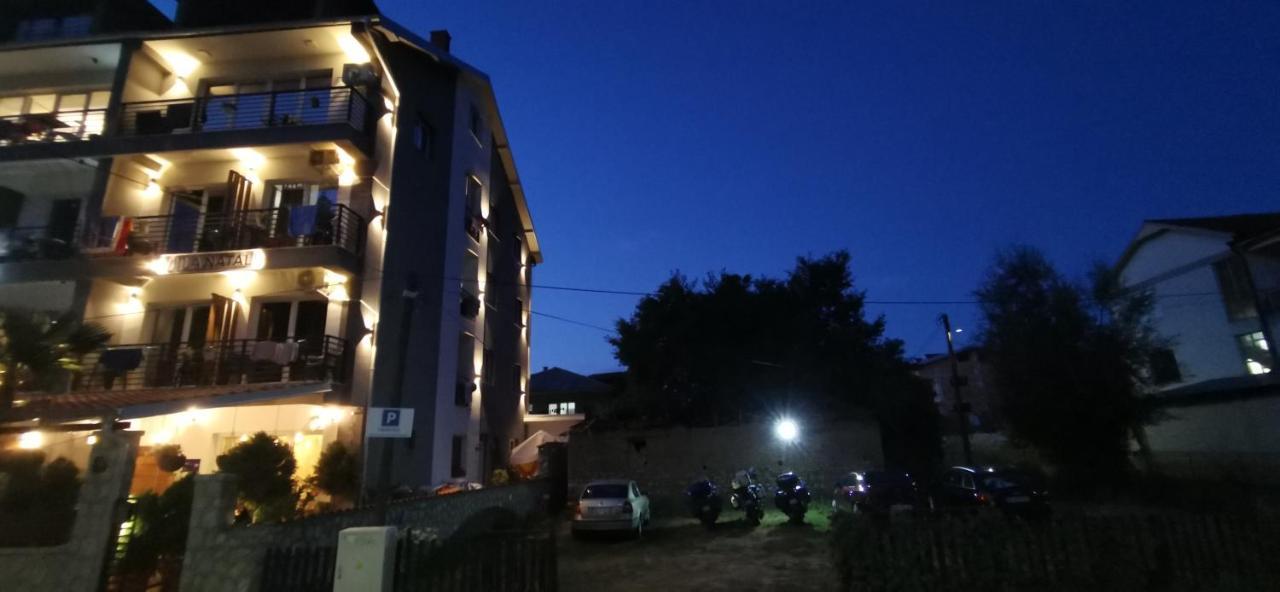 אוהריד Villa Natali מראה חיצוני תמונה